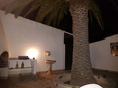 Bild Patio bei Nacht